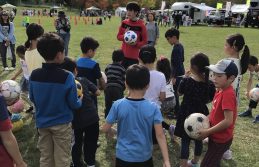 スポカルオータムin滝野すずらん公園で無料のサッカー体験を行いました